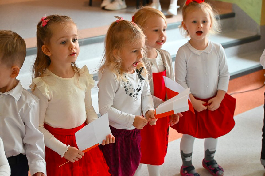 Dzień Niepodległości w SP w Miejscu Piastowym