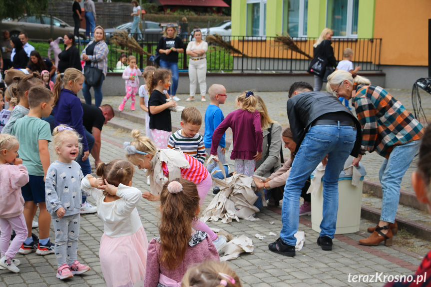 Dzień Pieczonego Ziemniaka w przedszkolu w Krośnie