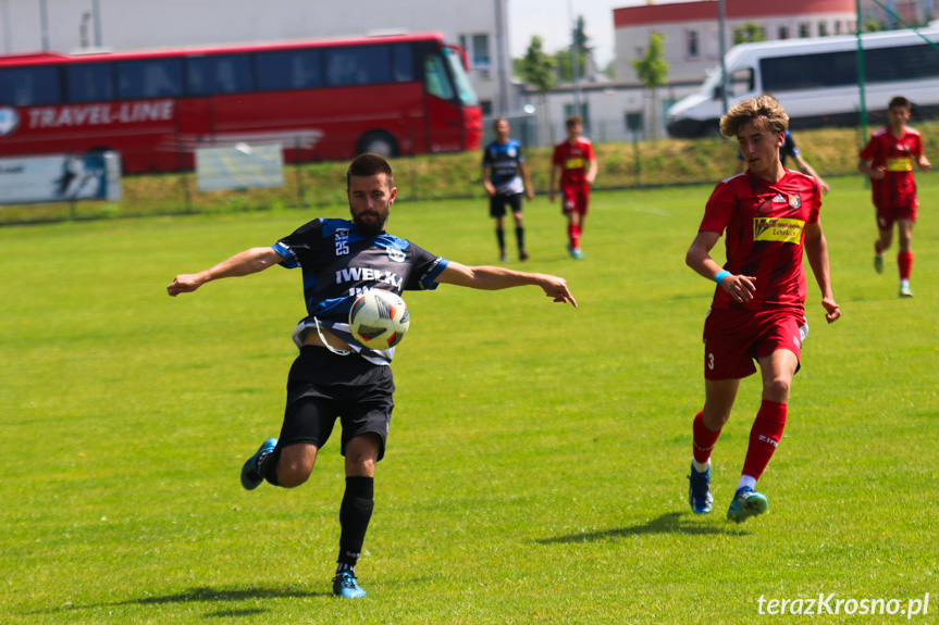 Guzikówka Krosno - Iwełka Iwla 1-0