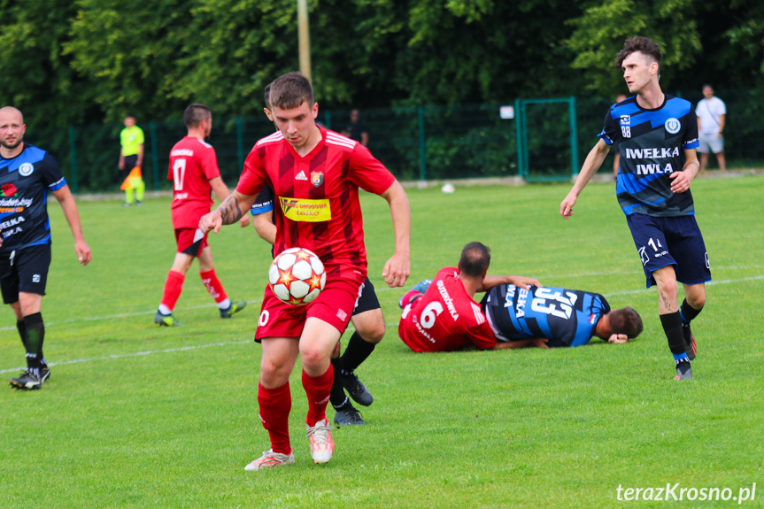 Guzikówka Krosno - Iwełka Iwla 1-0