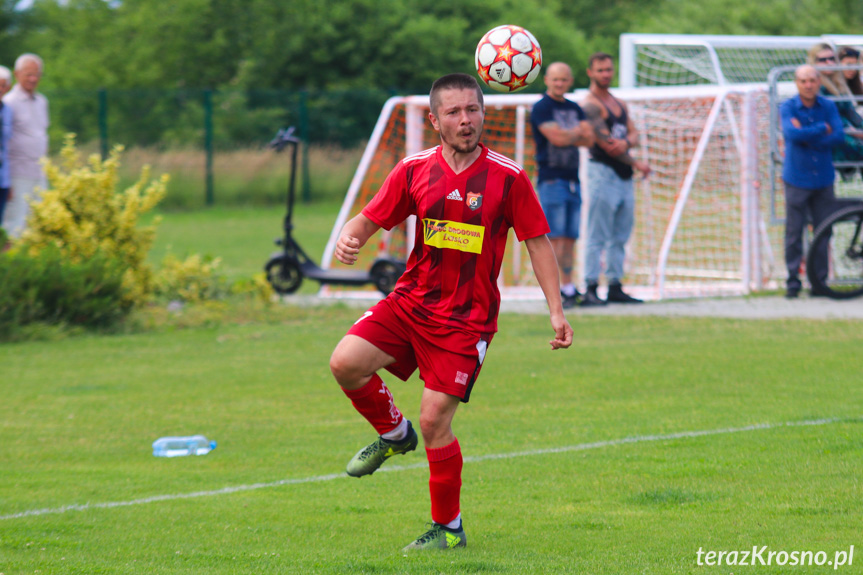 Guzikówka Krosno - Iwełka Iwla 1-0