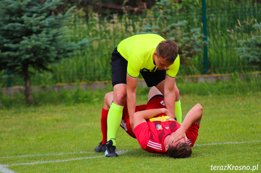 Guzikówka Krosno - Iwełka Iwla 1-0