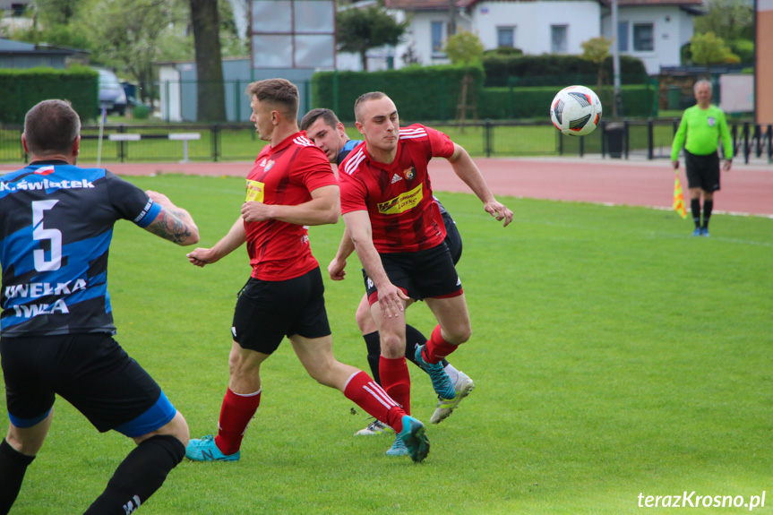 Guzikówka Krosno - Iwełka Iwla 2:0