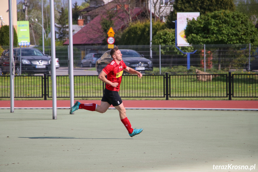 Guzikówka Krosno - Iwełka Iwla 2:0