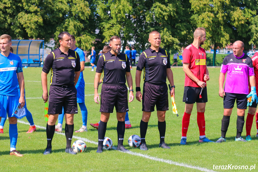 Guzikówka Krosno - Karpaty Krosno 0:9