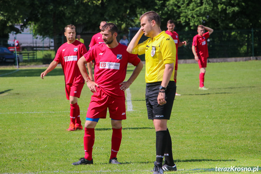 Guzikówka Krosno - LKS Głowienka 5:2