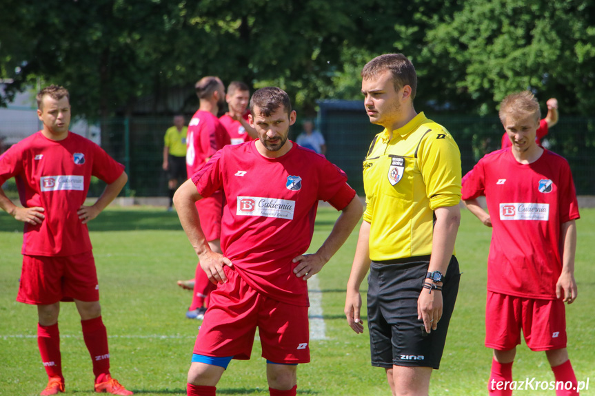 Guzikówka Krosno - LKS Głowienka 5:2