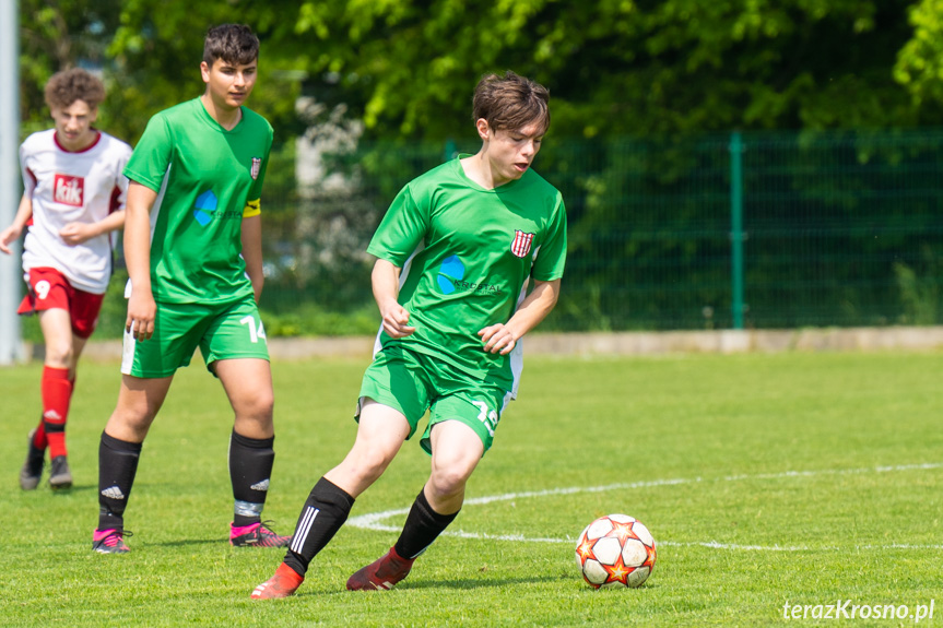 Guzikówka Krosno - LKS Victoria Kobylany 2:3