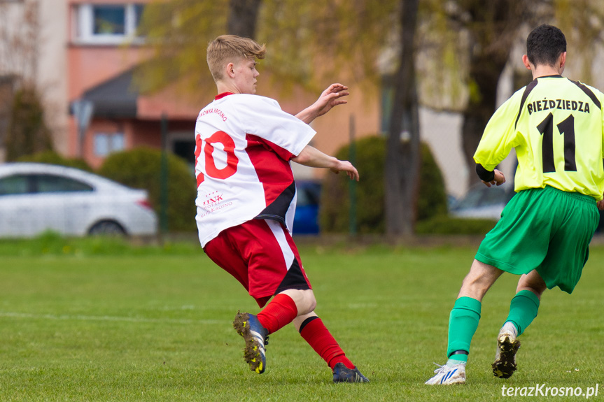 Guzikówka Krosno - Orzeł Bieździedza 4:2