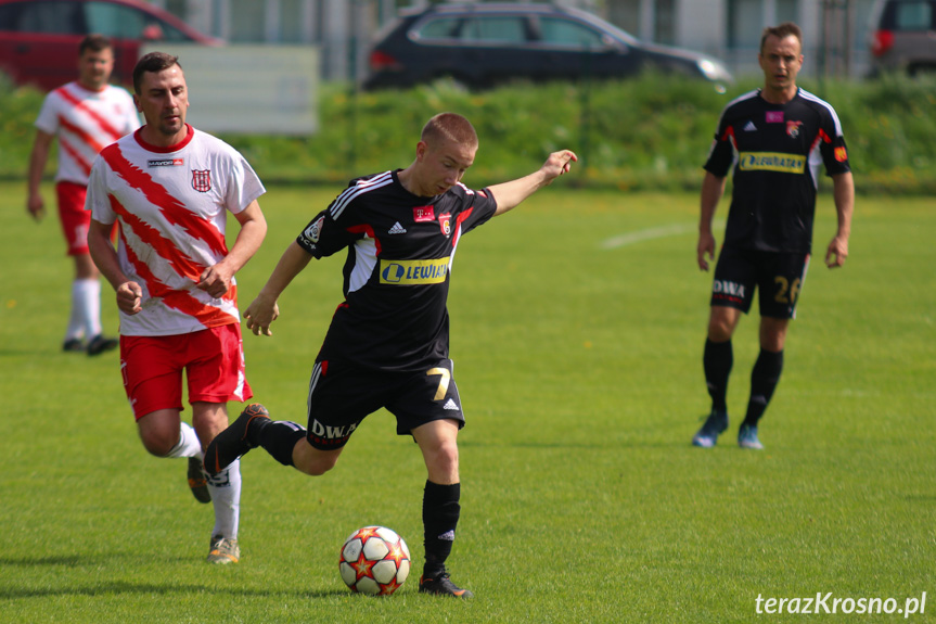 Guzikówka Krosno - Victoria Kobylany 6:0