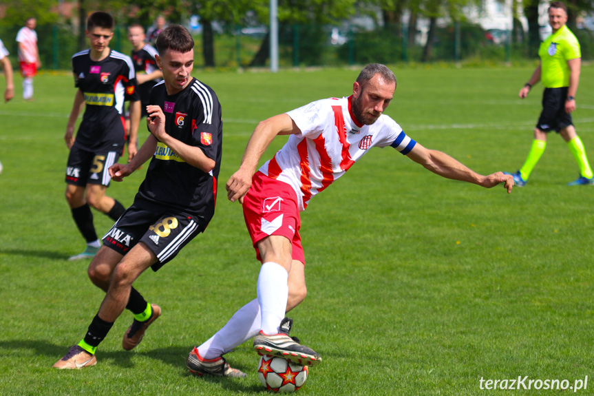 Guzikówka Krosno - Victoria Kobylany 6:0