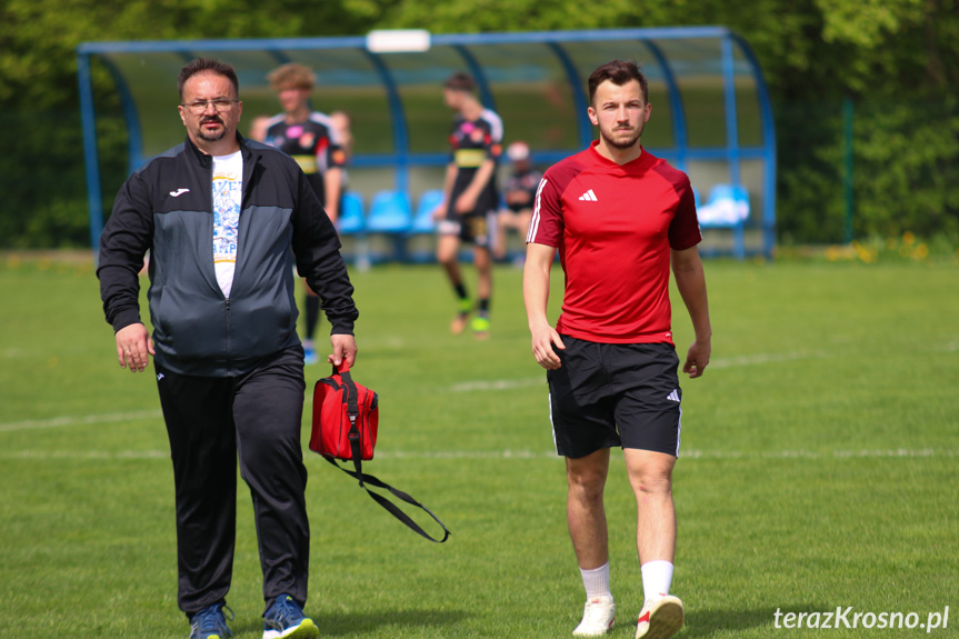 Guzikówka Krosno - Victoria Kobylany 6:0