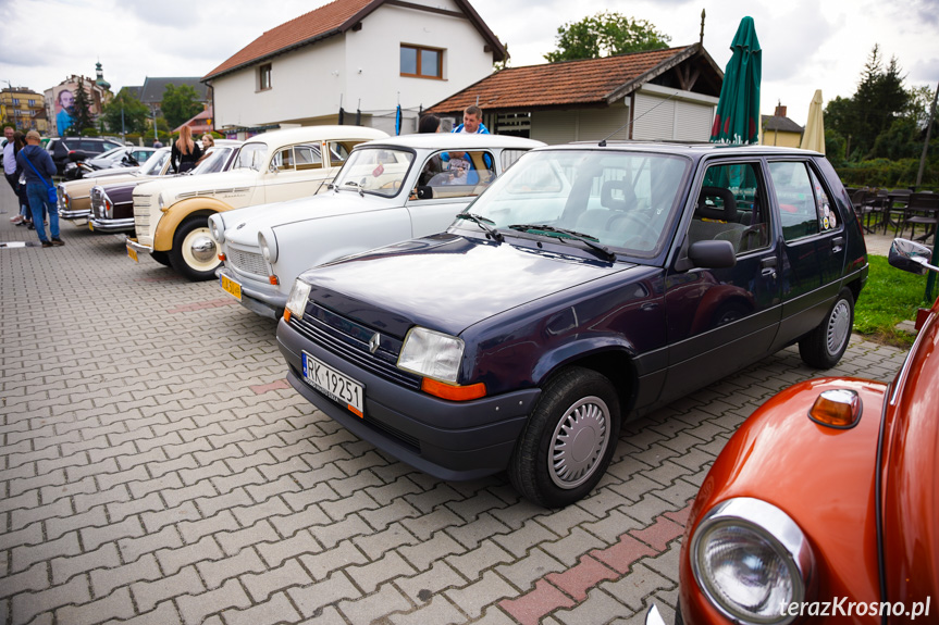 II Spotkanie Miłośników Zabytkowych Pojazdów nad Wisłokiem