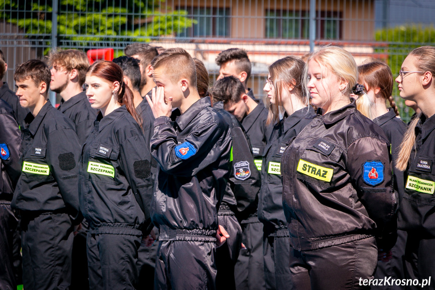 III Turniej Pożarniczo-Ratowniczy w ZSP 1 Krosno