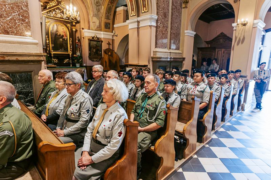 Inauguracja nowego roku harcerskiego w Dukli