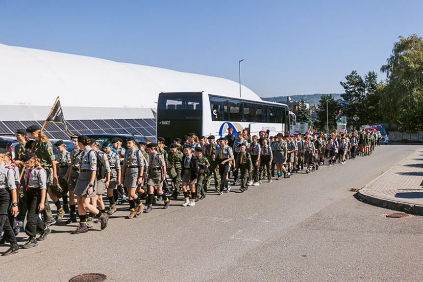 Inauguracja nowego roku harcerskiego w Dukli