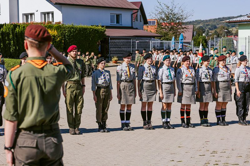 Inauguracja nowego roku harcerskiego w Dukli