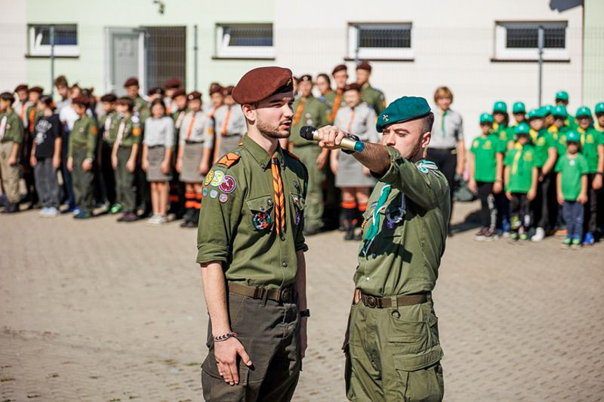 Inauguracja nowego roku harcerskiego w Dukli