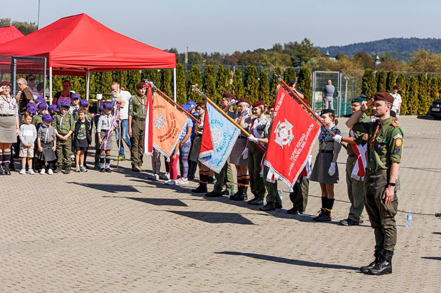 Inauguracja nowego roku harcerskiego w Dukli