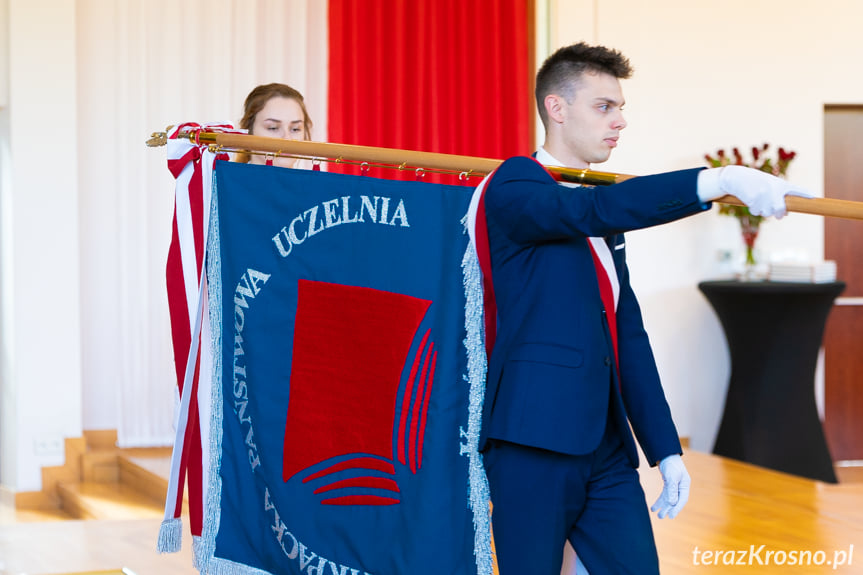 Inauguracja roku akademickiego 2021/2022 w Karpackiej Państwowej Uczelni w Krośnie