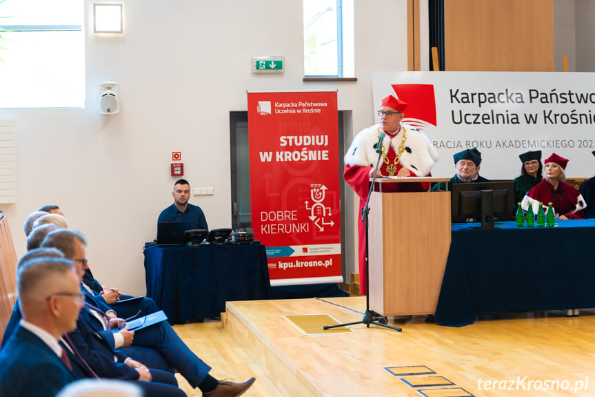 Inauguracja roku akademickiego 2021/2022 w Karpackiej Państwowej Uczelni w Krośnie