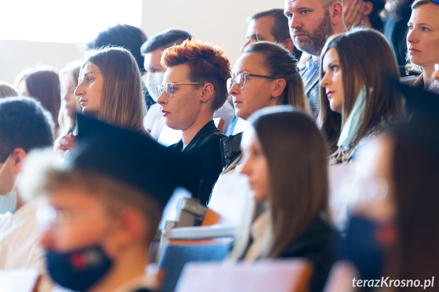 Inauguracja roku akademickiego 2021/2022 w Karpackiej Państwowej Uczelni w Krośnie