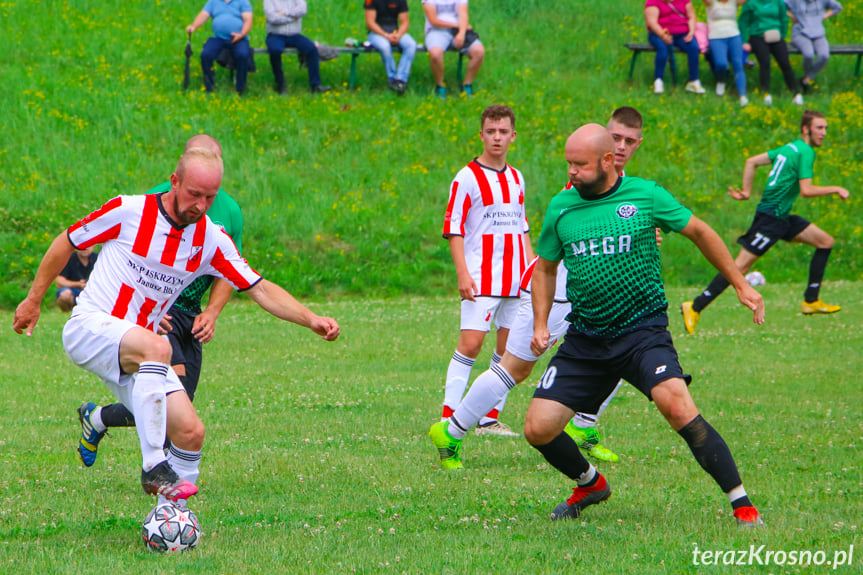 Iskra Iskrzynia - Górnik Grabownica Starzeńska 3:3