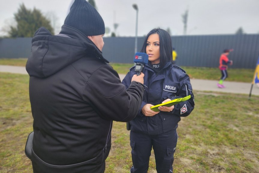 IV Mikołajkowy Bieg Odblaskowy z mieleckimi policjantami