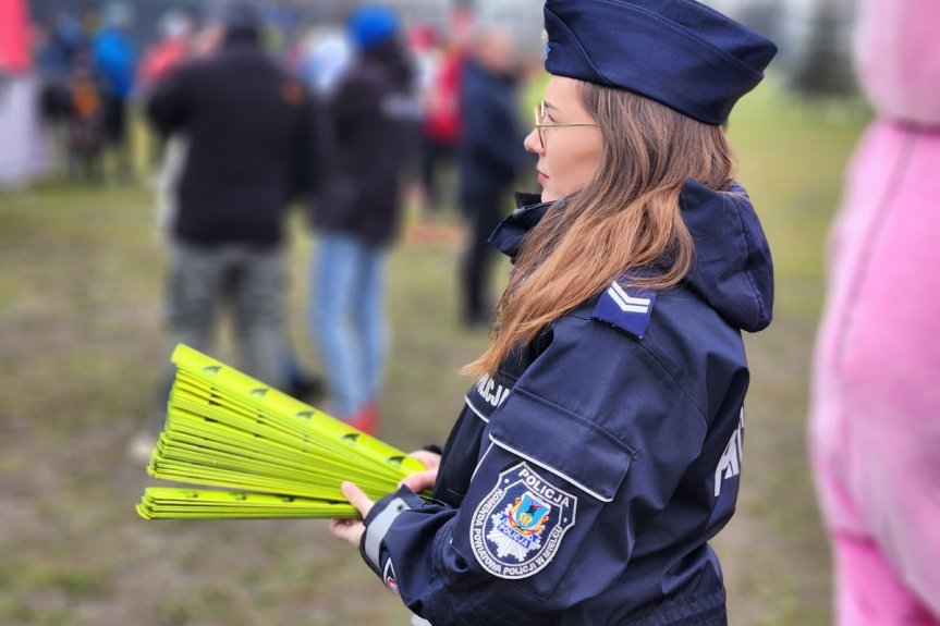 IV Mikołajkowy Bieg Odblaskowy z mieleckimi policjantami