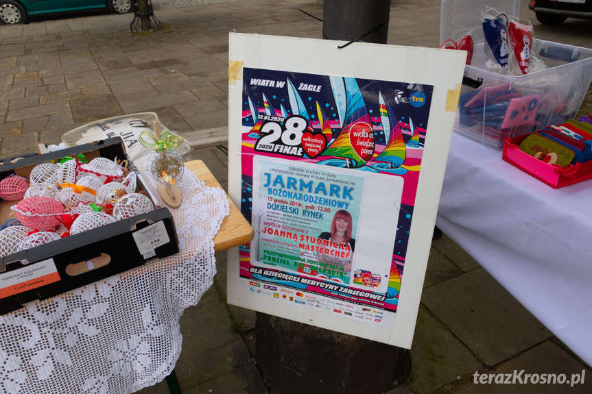 Jarmark Bożonarodzeniowy na rynku w Dukli