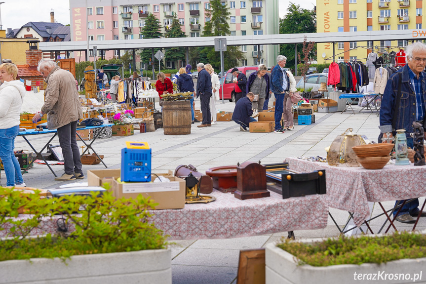 Jarmark staroci i rękodzieła przed Etnocentrum Ziemi Krośnieńskiej	