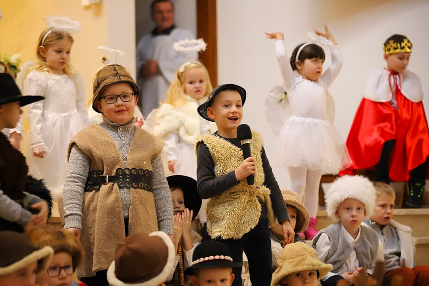 Jasełka w kościele parafialnym w Potoku