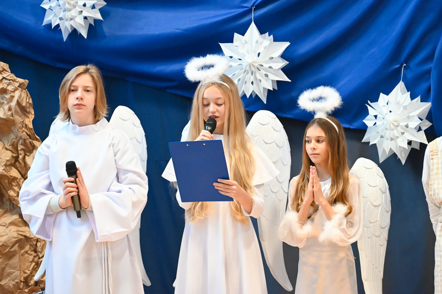 Jasełka w szkołach z gminy Miejsce Piastowe