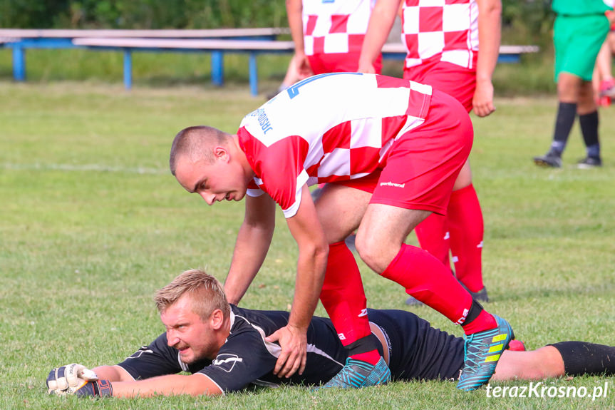 Jasiołka Świerzowa Polska - LKS Łęki Strzyżowskie 3:0