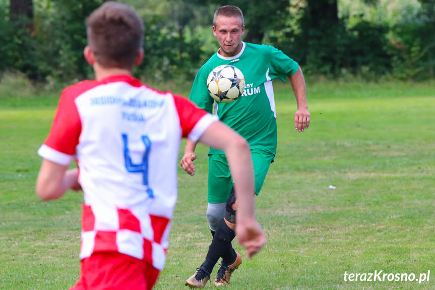 Jasiołka Świerzowa Polska - LKS Łęki Strzyżowskie 3:0