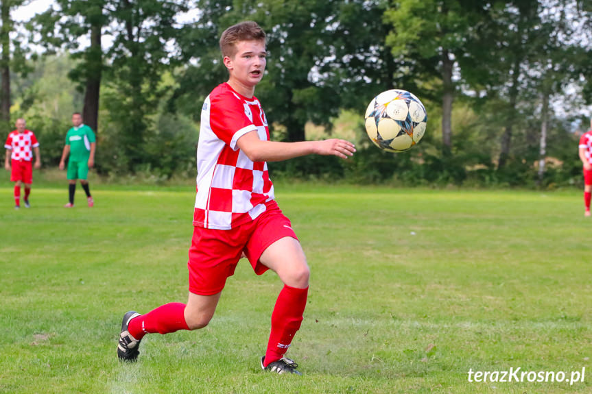 Jasiołka Świerzowa Polska - LKS Łęki Strzyżowskie 3:0