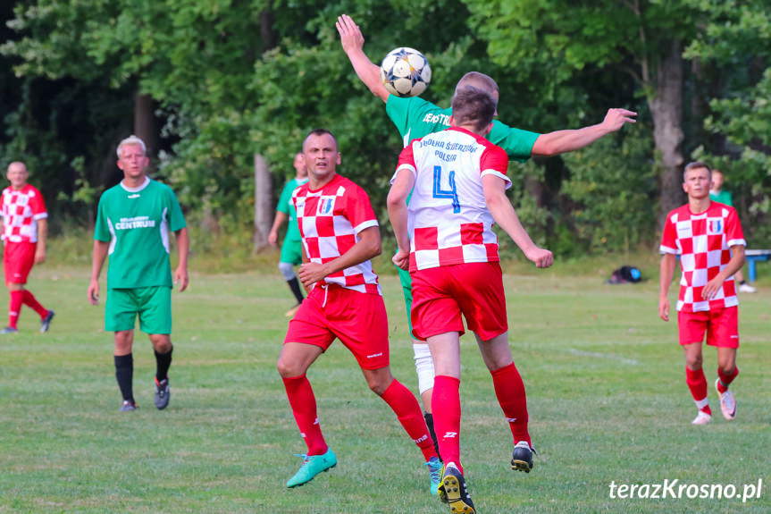 Jasiołka Świerzowa Polska - LKS Łęki Strzyżowskie 3:0