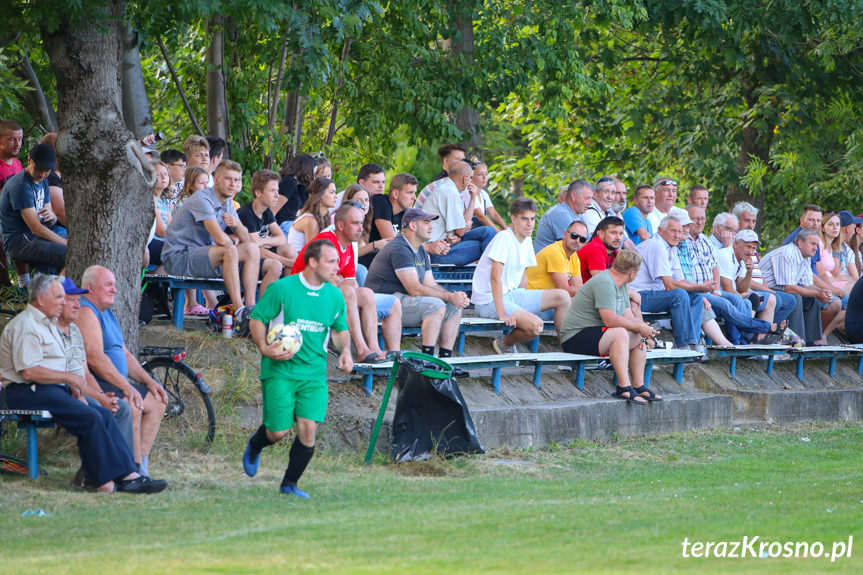 Jasiołka Świerzowa Polska - LKS Łęki Strzyżowskie 3:0