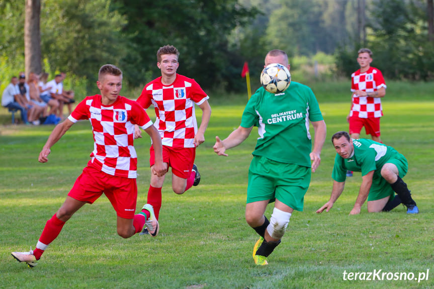 Jasiołka Świerzowa Polska - LKS Łęki Strzyżowskie 3:0