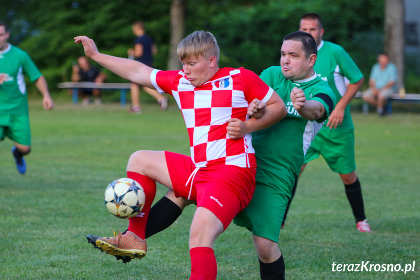 Jasiołka Świerzowa Polska - LKS Łęki Strzyżowskie 3:0