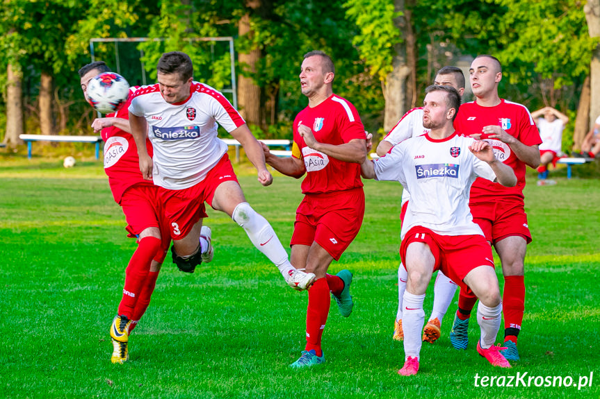 Jasiołka Świerzowa Polska - Wisłoka Błażkowa 0:0