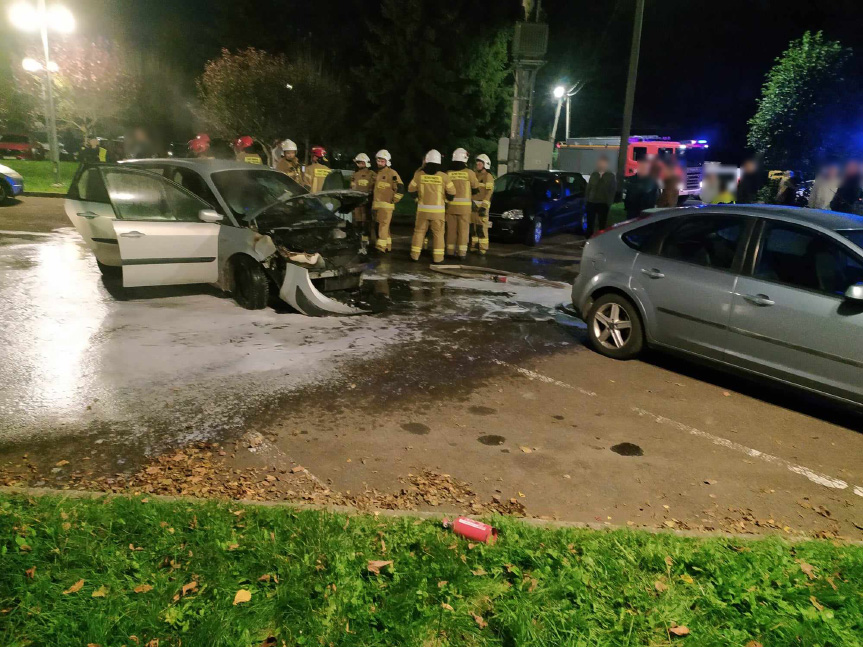 Jedlicze. Pożar samochodu