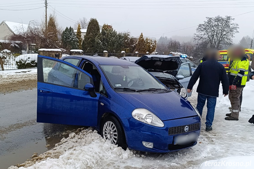 Jedlicze. Zderzenie dwóch samochodów