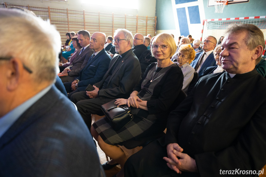 Jubileusz budynku szkoły we Wrocance