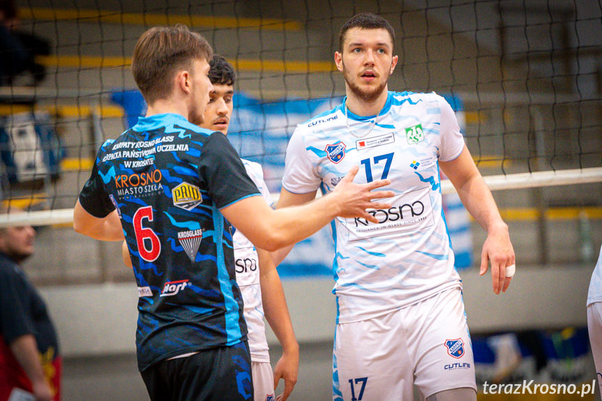 Karpaty Krosno Glass KPU w Krośnie - MKS MOSiR Jasło 2:3