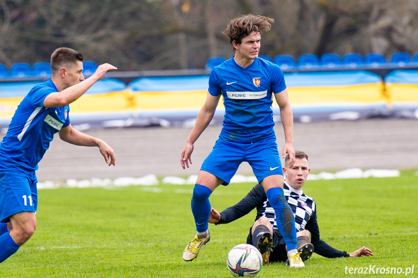 Karpaty Krosno - LKS Skołoszów 5:0