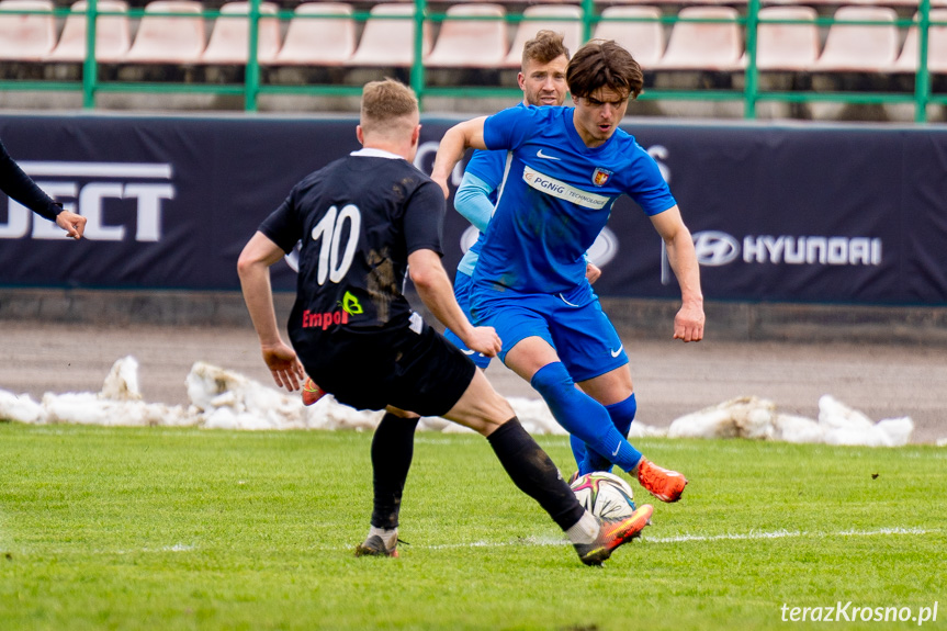 Karpaty Krosno - LKS Skołoszów 5:0