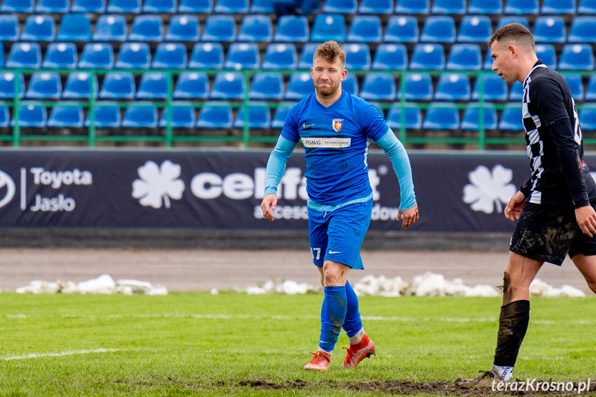 Karpaty Krosno - LKS Skołoszów 5:0