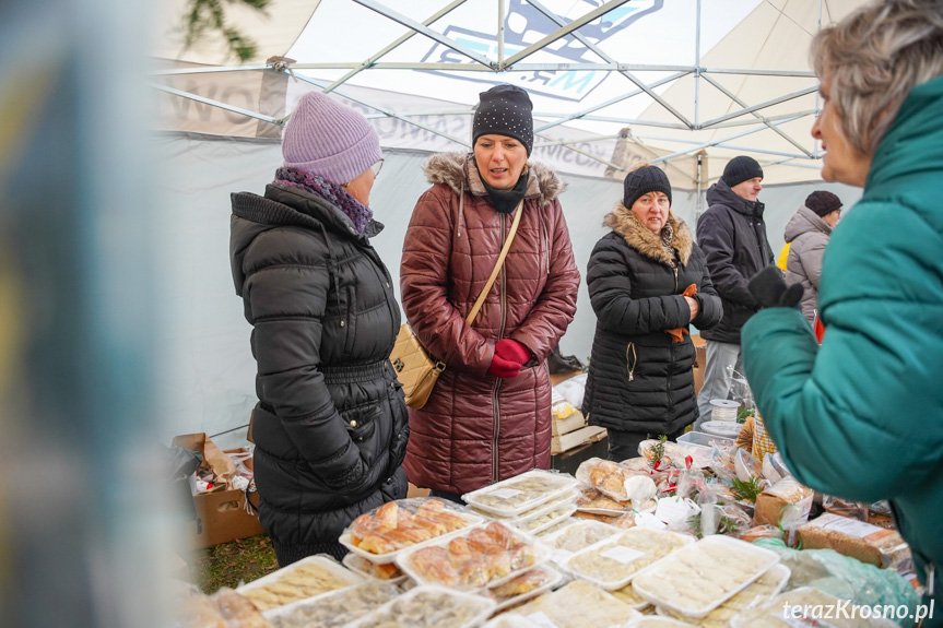 Kiermasz Charytatywny Bożonarodzeniowy w Zręcinie