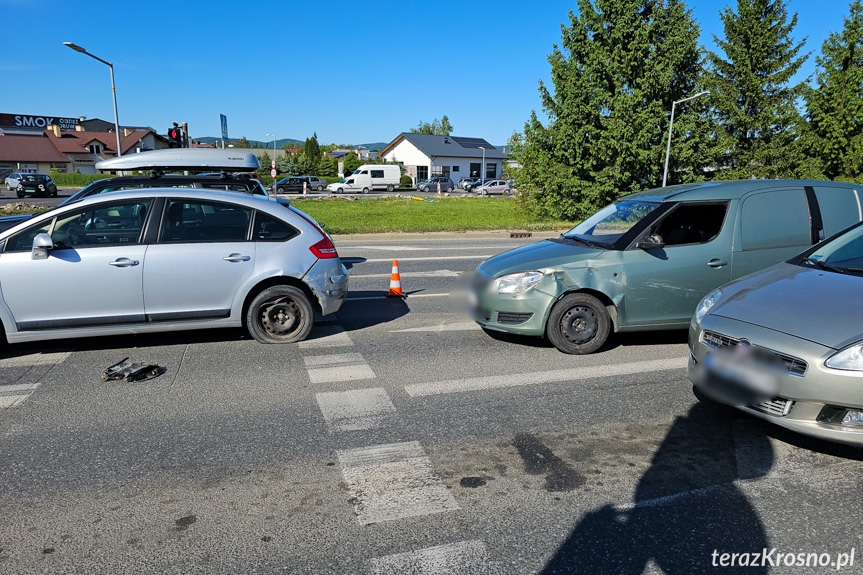 Kolizja 3 samochodów